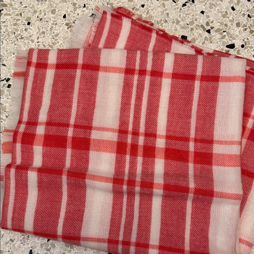 Assorted Scarves Collection - Picture 6 of 6